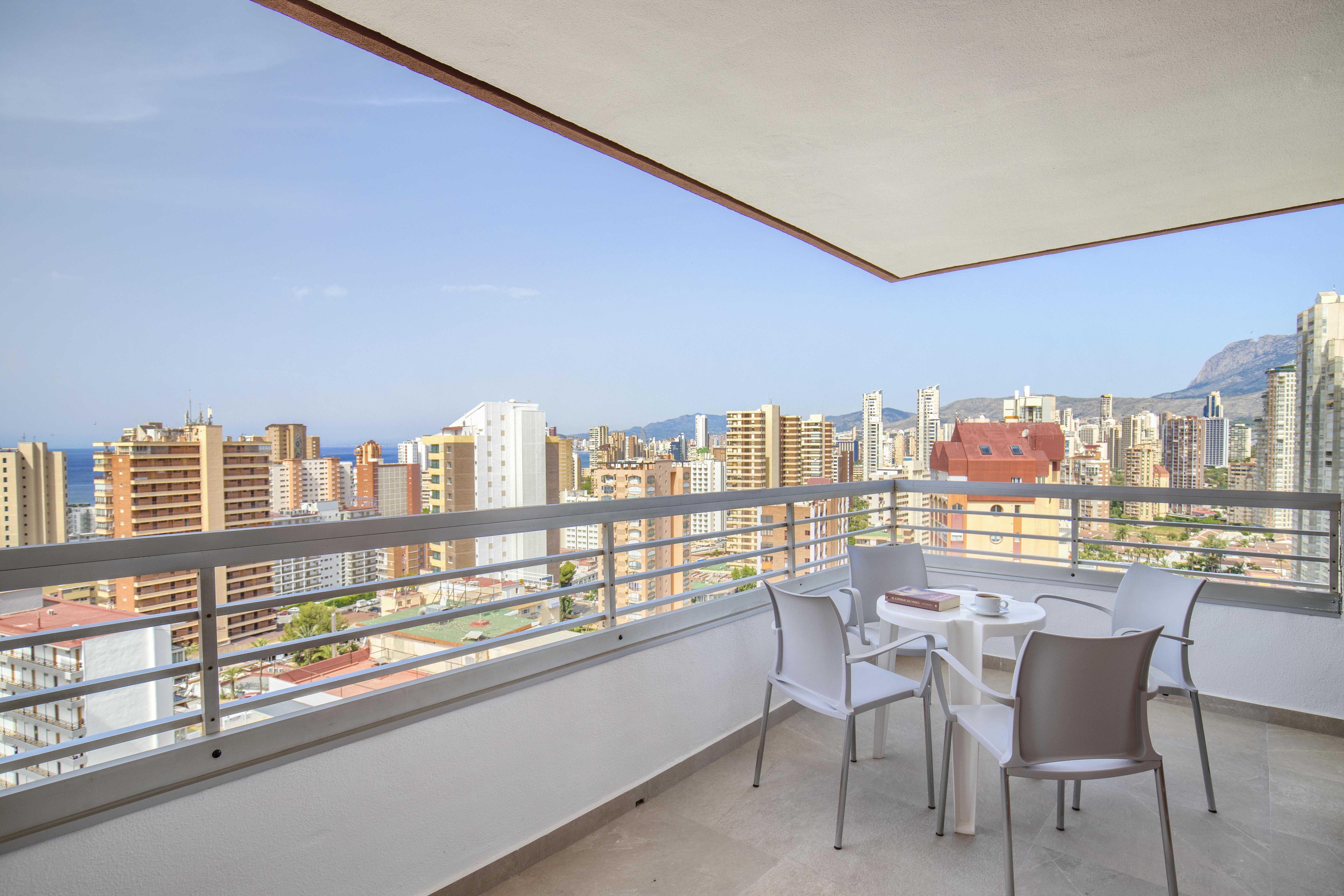 Bcl Levante Lux Apartahotel 3*